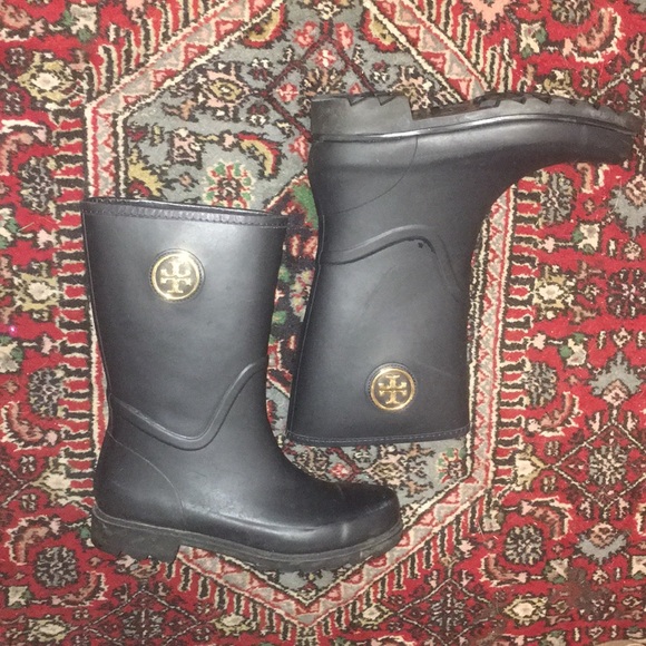tory burch rain boots size 9